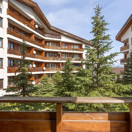 Cosy 2-bedroom Near The Road