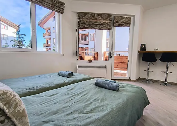 Cosy 2-bedroom Near The Road Апартаменты *